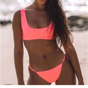 Bright swimwear bottoms size small